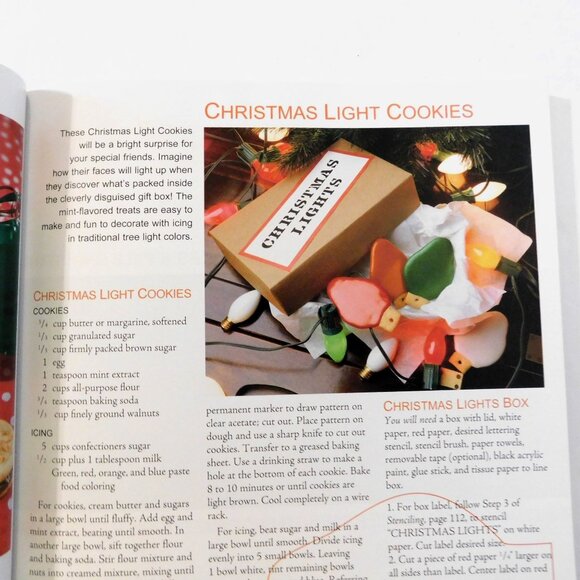 2 Cookbooks in 1 Best of Gifts of Good Taste Everyday and Christmas 2008 Trade P - Picture 5 of 11